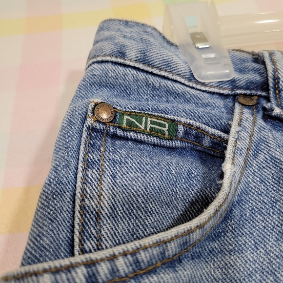 Vintage Northern Reflection high waisted tapered leg mom jeans made in Canada - Picture 4 of 11